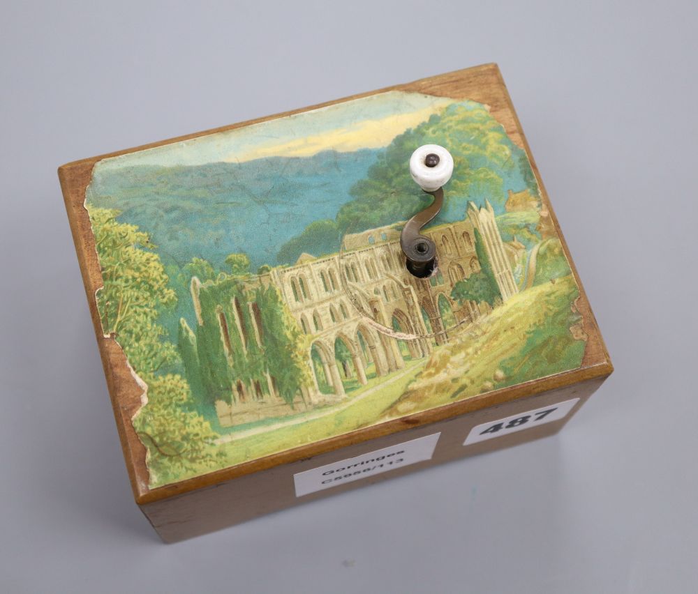 A French three airs music box